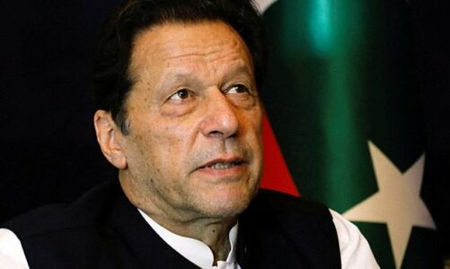 okb ish kryeministri i pakistanit khan u arrestua ne menyre arbitrare