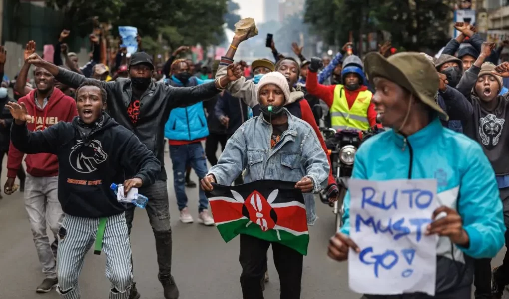 opozita e kenias i bashkohet qeverise se goditur nga kriza