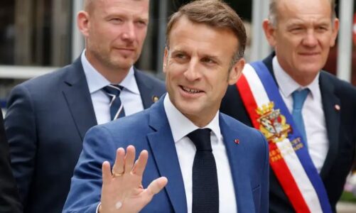 zhgenjeu popullin e tij mediat gjermane komentojne zgjedhjet ne france nje humbes tashme eshte percaktuar emmanuel macron