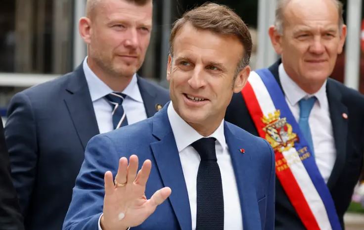 zhgenjeu popullin e tij mediat gjermane komentojne zgjedhjet ne france nje humbes tashme eshte percaktuar emmanuel macron