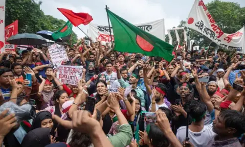 kryeministrja u largua nga bangladeshi lirohet liderja e opozites dhe te arrestuarit e tjere ne protesta