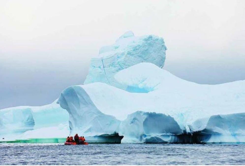 nje i vdekur dy te zhdukur pas shembjes se shpelles se akullit ne islande