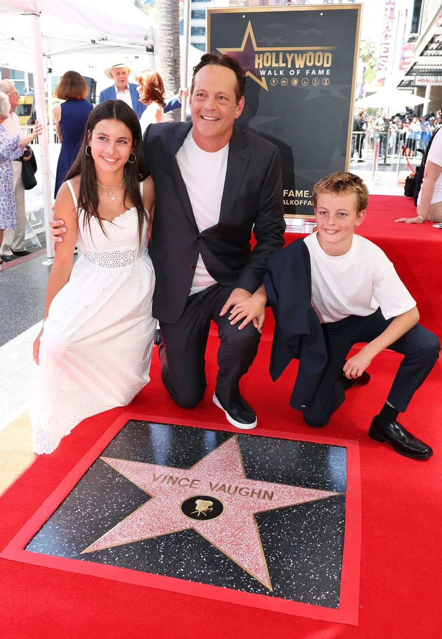 Një yll i ri në “Walk of Fame”, aktori i famshëm