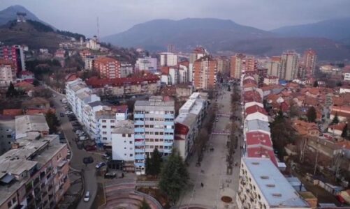 Përplasjet me Kosovën, sot paralajmërohet protestë nga serbët në Veri