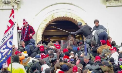 protestat e dhunshme ne kapitol 20 vjet burg per mbeshtetesin e trump