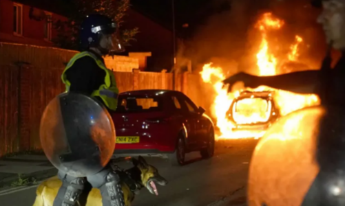 protestat ne londer pas sulmit me thike ne nje shkolle arrestohen mbi 100 persona