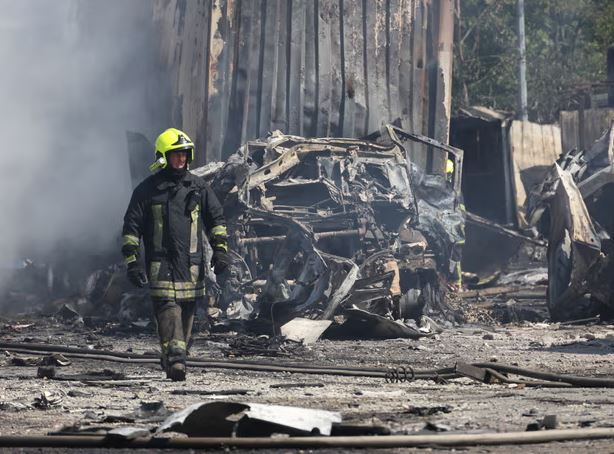 Rusia nis një valë të re sulmesh vdekjeprurëse në Ukrainë/ Bombardues, raketa e dronë ndezin rajonet ukrainase