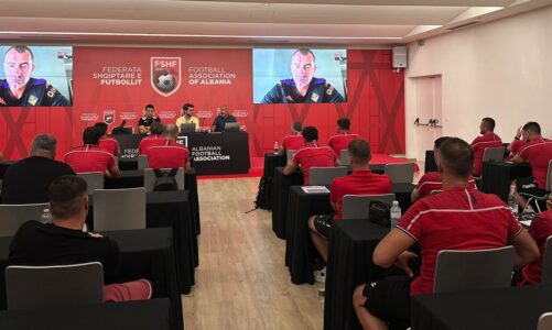 uefa goalkeeping b ne fazen perfundimtare lorenzo fattori i fiorentines mban leksion per kursantet e edicionit te dyte