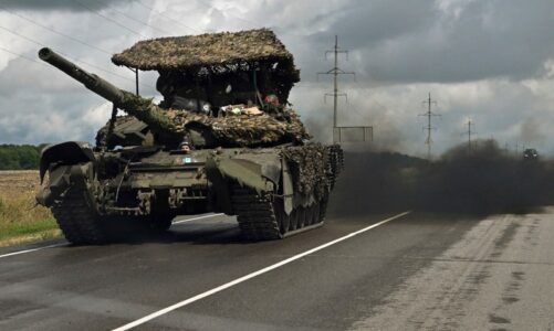 Ukraina vazhdon të pushtojë territoret ruse, sulmon 300 km në brendësi të tokës armike/ Moska pranon vështirësitë në front: Po luftojmë prej 5 ditësh në Kursk