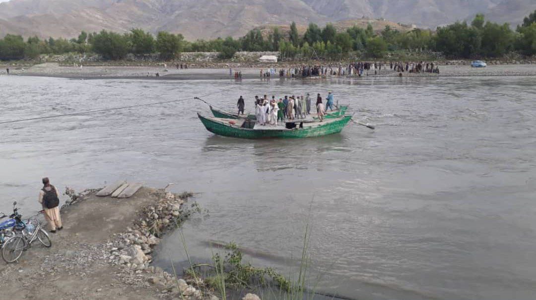 4 te vdekur 6 te zhdukur pasi nje varke fundoset ne nje lume ne nangarhar te afganistanit