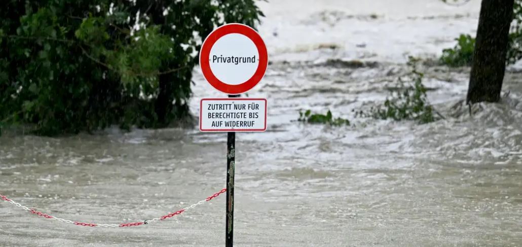 gjendje e jashtezakonshme ne disa shtete reshjet e fuqishme shkaktojne permbytje ne europen qendrore