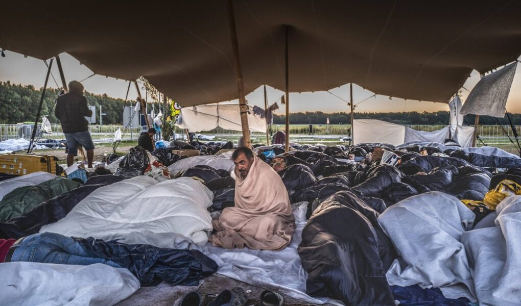 holanda ndjek hapat e gjermanise pergatit masat per kufizimin e emigracionit ne vend