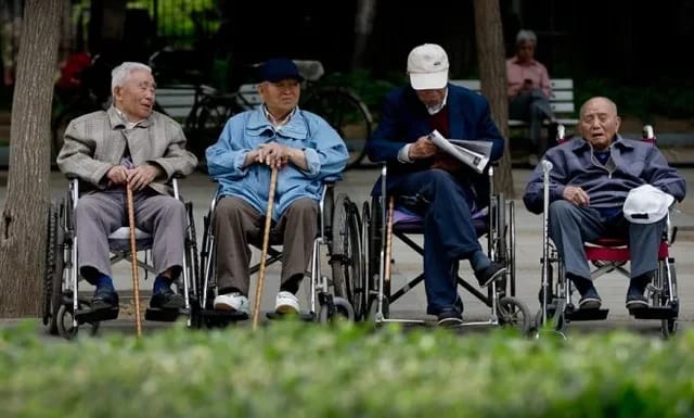 kina rrit moshen e daljes ne pension e cila tani eshte nder me te rejat ne ekonomite kryesore te botes