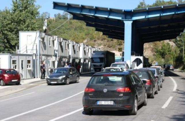 Nis qarkullimi në kufirin e Jarinjës për qytetarët me dokumente të Kosovës, Bërnjaku e Merdarja ende të mbyllura