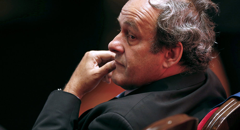 platini hedh idene e cuditshme futbolli te luhet me 10 lojtare