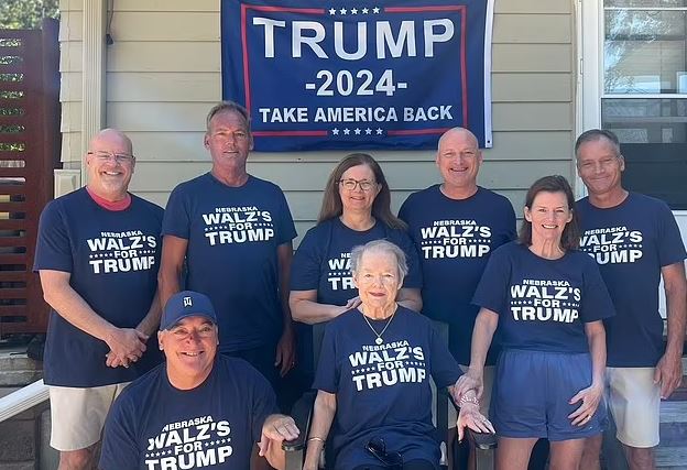 Tim Walz “tradhtohet” nga familjarët, të afërmit e demokratit mbështesin hapur Donald Trump