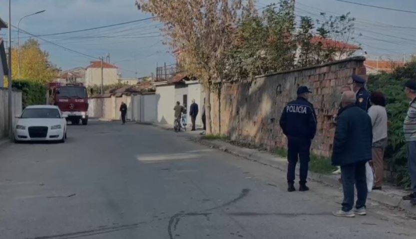 atentati i deshtuar tentoi ti vendoste eksplozivin nje mjeti por 24 vjecari humbi jeten vete nga shperthimi i lendes plasese viktima pjese e nje grupi kriminal