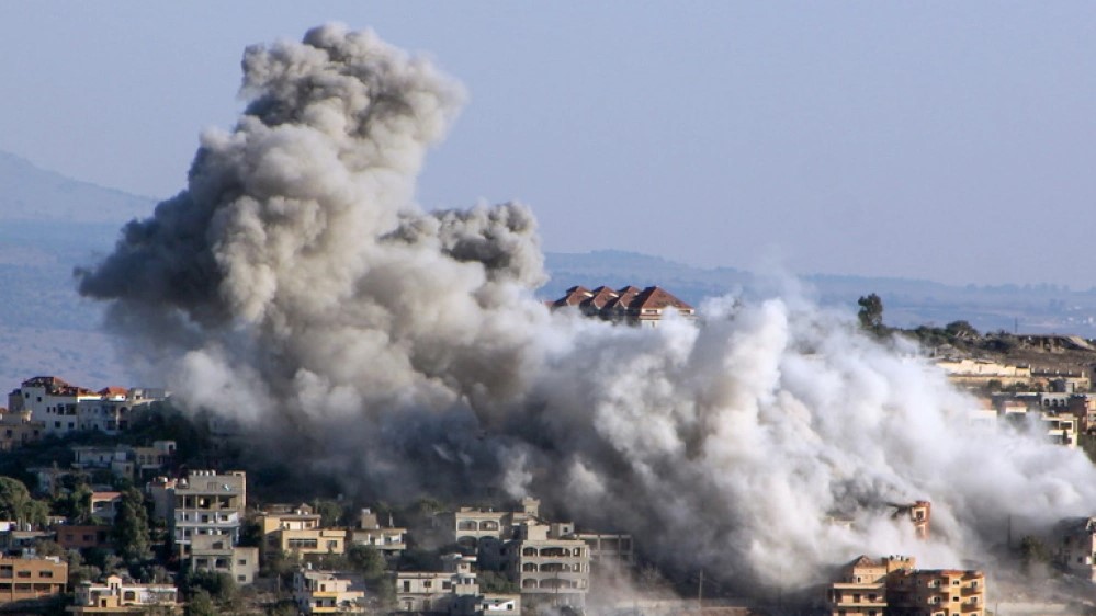 izraeli kryen sulme ajrore ne te gjithe libanin bombardon bankat e hezbollahut pamje nga ndertesat e shkaterruara