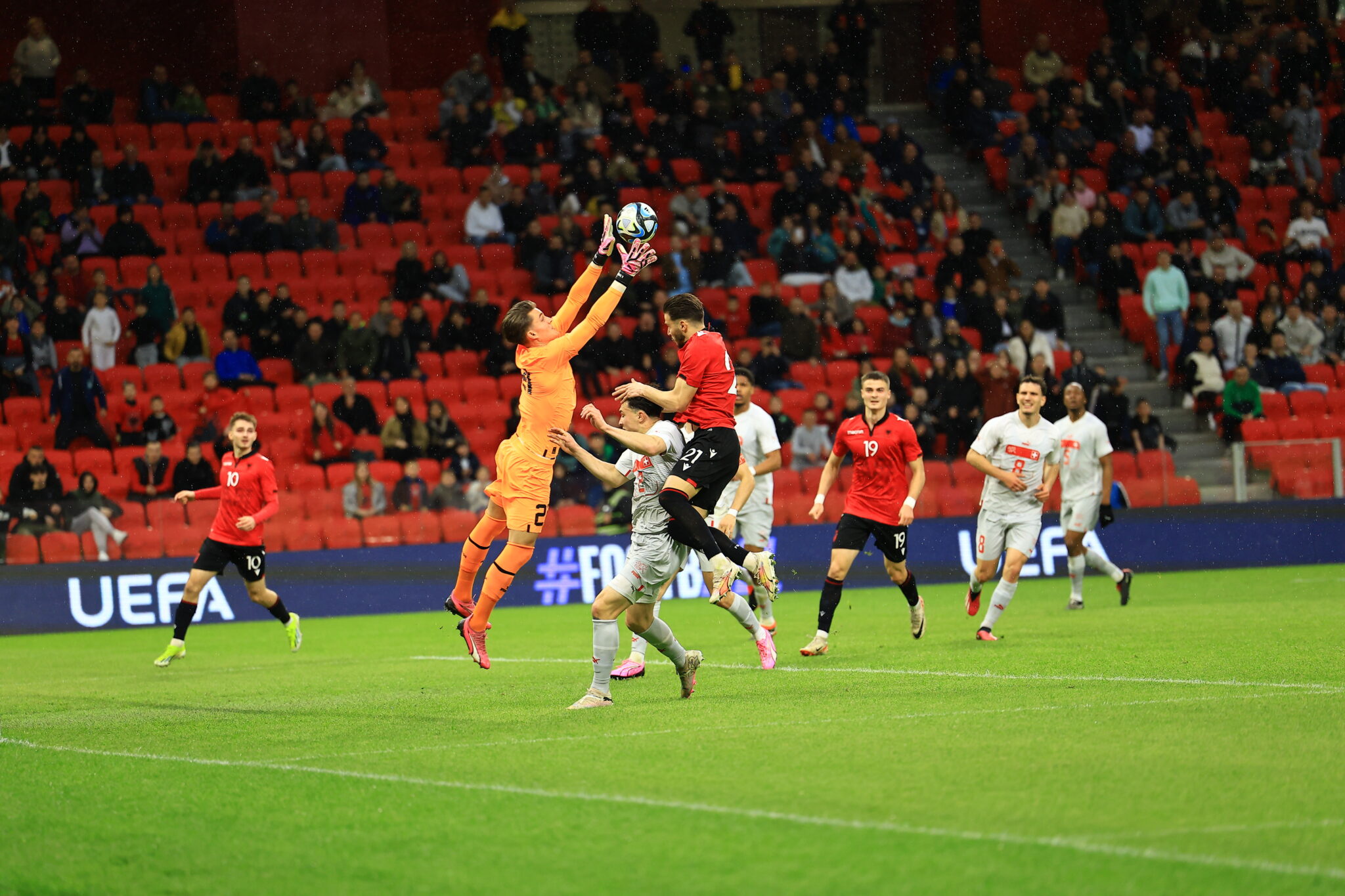 kombetarja u 21 trajneri bushi fton edhe nje lojtar tjeter per ndeshjen ndaj armenise