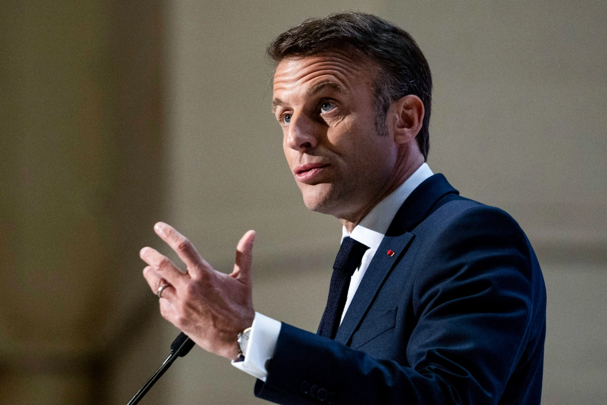 macron kerkon qe te ndalen dergesat me arme per izraelin