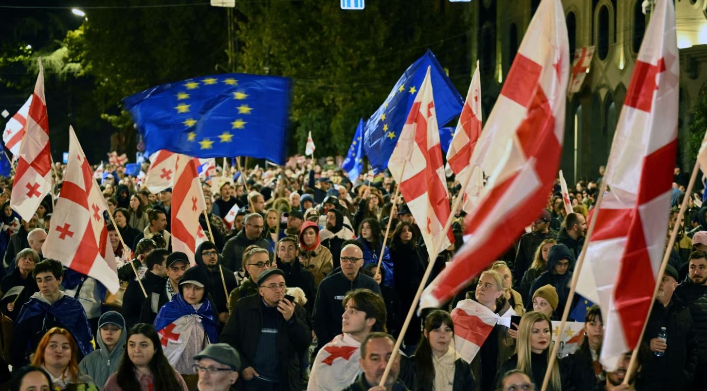 ndikimi i rusise i pranishem ne prag te zgjedhjeve te rendesishme ne gjeorgji