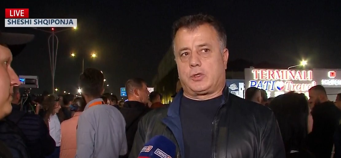 protesta e opozites bllokon rruget kryesore ne vend noka do vazhdojme deri sa te triumfoje kauza jone