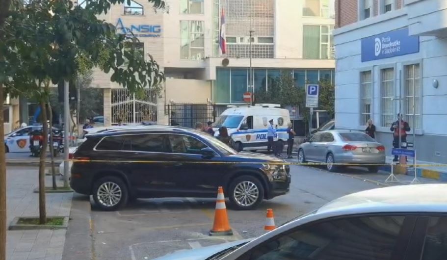 video alarm per bombe prane ambasades serbe ne tirane policia dhe njesia antieksploziv ne vendngjarje