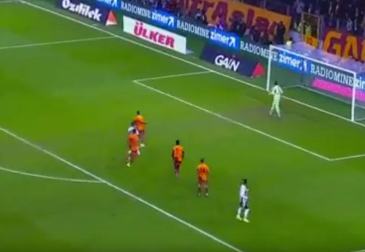 video supergol i ernest mucit gjuajtje ne trekendesh ne derbin ndaj gallatasarajit