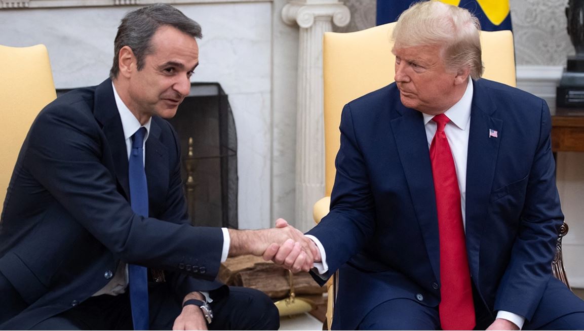 trump dhe mitsotakis bisede telefonike per 10 minuta nga ftesa e kryeministrit grek per vizite deri tek forcimi i marredhenieve cfare u diskutua mes zyrtareve