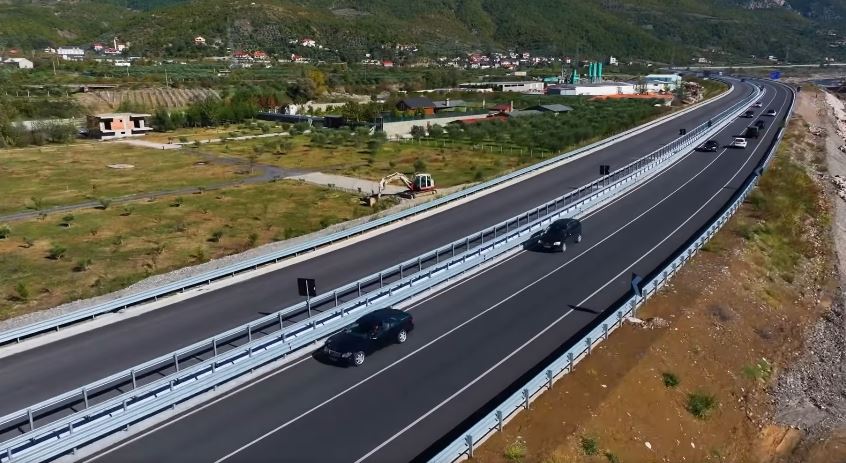 video kryeministri rama publikon pamjet e rruges elbasan qafe thane pjese e korridorit viii