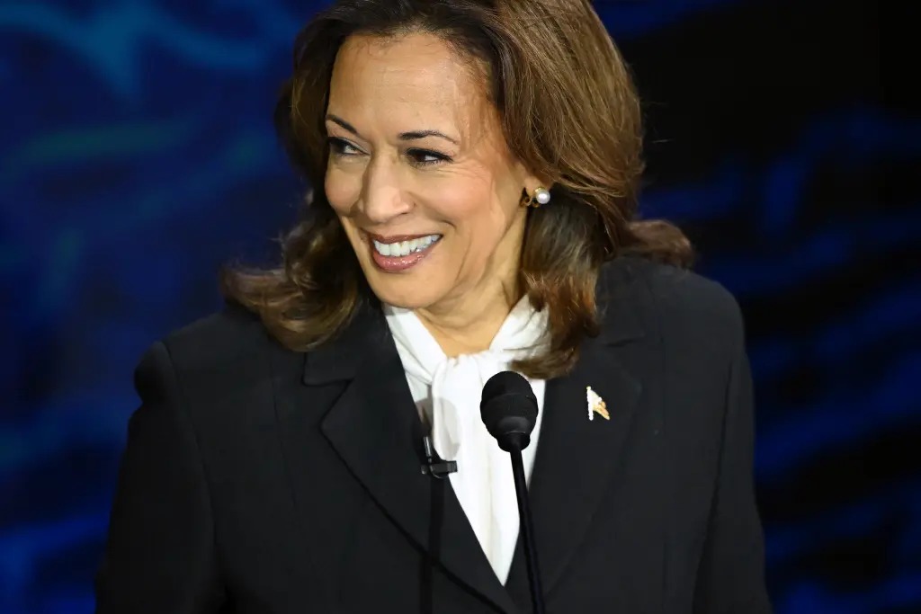 Kamala Harris, kufjet nova, vathet (3)