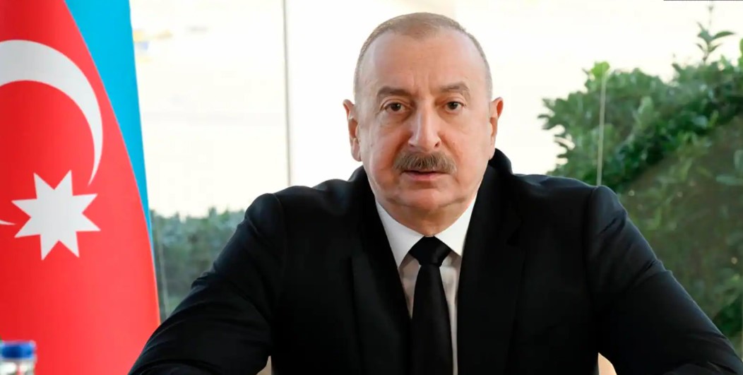 aliyev avioni i rrezuar ne kazakistan u godit nga forcat ruse te mbrojtjes ajrore