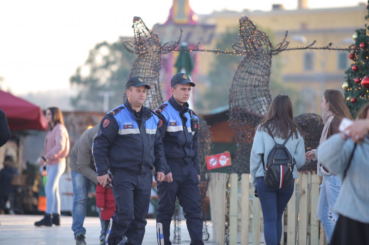 festat e fundvitit policia zbardh planin e masave shtohen forcat e rendit ne terren dhe monitorimi me kamera ne rruge