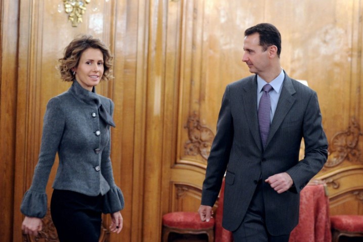 pas rrezimit te regjimit ne siri tjeter goditje per ish presidentin sirian bashkeshortja i kerkon divorc asma al assad e pakenaqur nga kushtet ne rusi