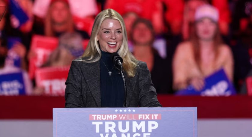 kush eshte pam bondi e emeruara e trump per postin e prokurores se pergjithshme