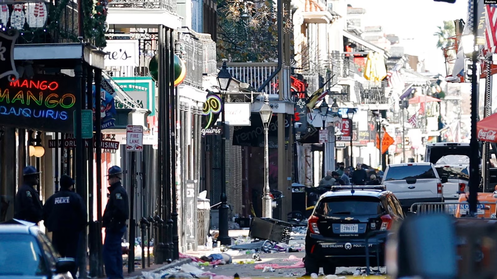 tragjedia ne new orleans i dyshuari shtetas amerikan ne makine gjendet flamuri i isis it